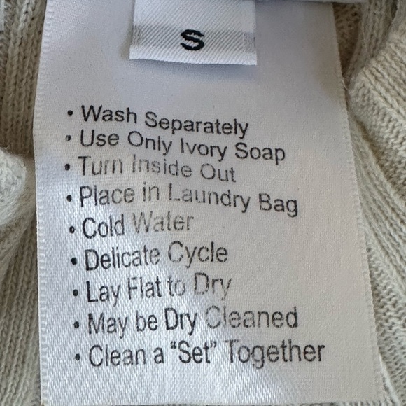 *Vintage* Terrie Bulkin Cream Short Sleeve Mock Neck Top With Lace Small EUC! - Picture 8 of 8